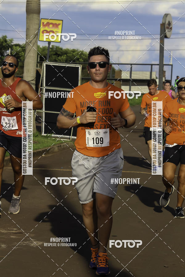 Buy your photos of the event1 Beer Run Expo guas on Fotop