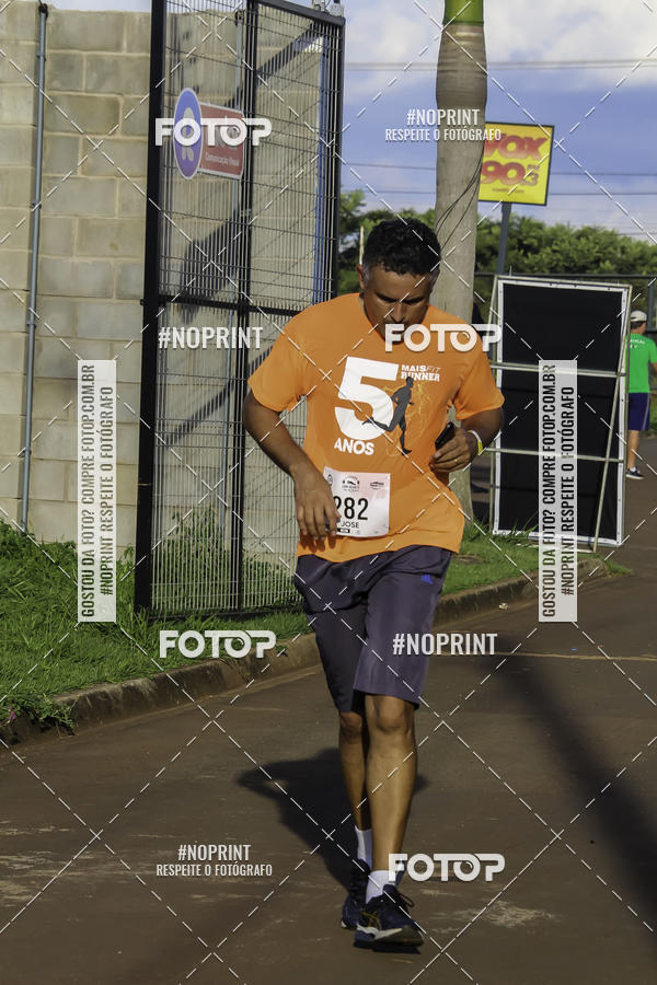 Buy your photos of the event1 Beer Run Expo guas on Fotop