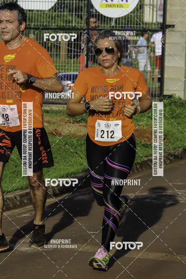 Buy your photos of the event1 Beer Run Expo guas on Fotop