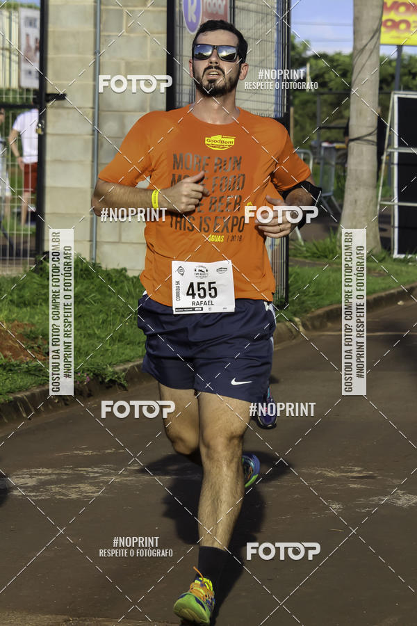 Buy your photos of the event1 Beer Run Expo guas on Fotop