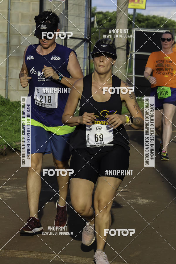 Buy your photos of the event1 Beer Run Expo guas on Fotop