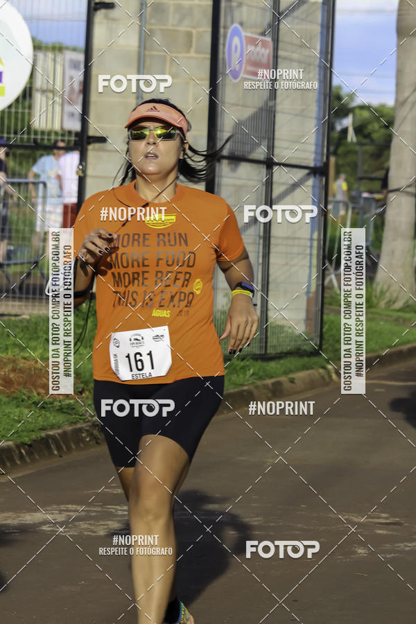 Buy your photos of the event1 Beer Run Expo guas on Fotop