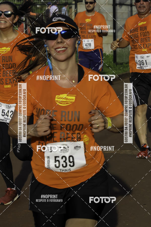 Buy your photos of the event1 Beer Run Expo guas on Fotop