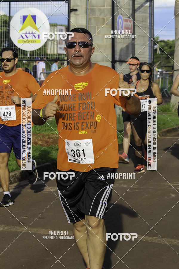 Buy your photos of the event1 Beer Run Expo guas on Fotop