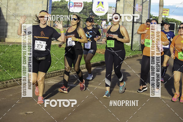 Buy your photos of the event1 Beer Run Expo guas on Fotop