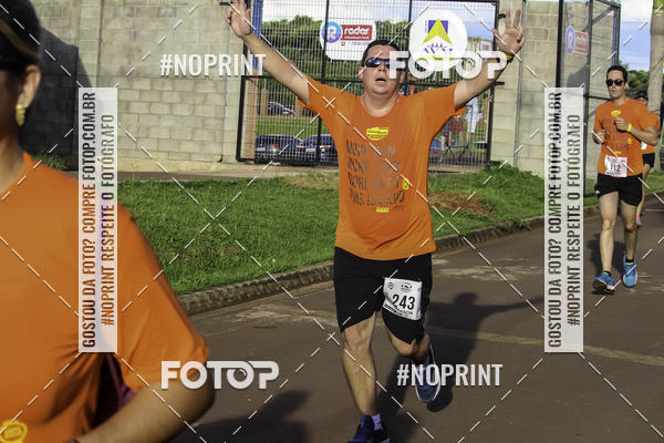 Buy your photos of the event1 Beer Run Expo guas on Fotop