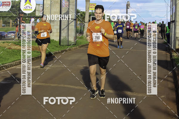 Buy your photos of the event1 Beer Run Expo guas on Fotop