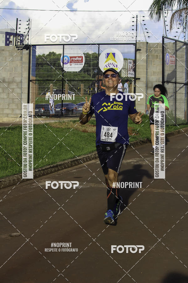 Buy your photos of the event1 Beer Run Expo guas on Fotop