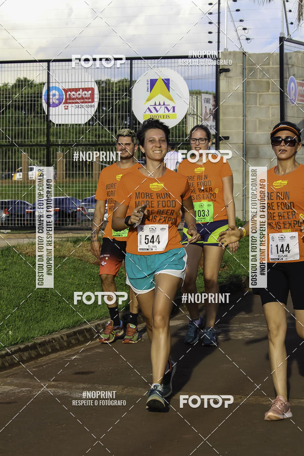 Buy your photos of the event1 Beer Run Expo guas on Fotop