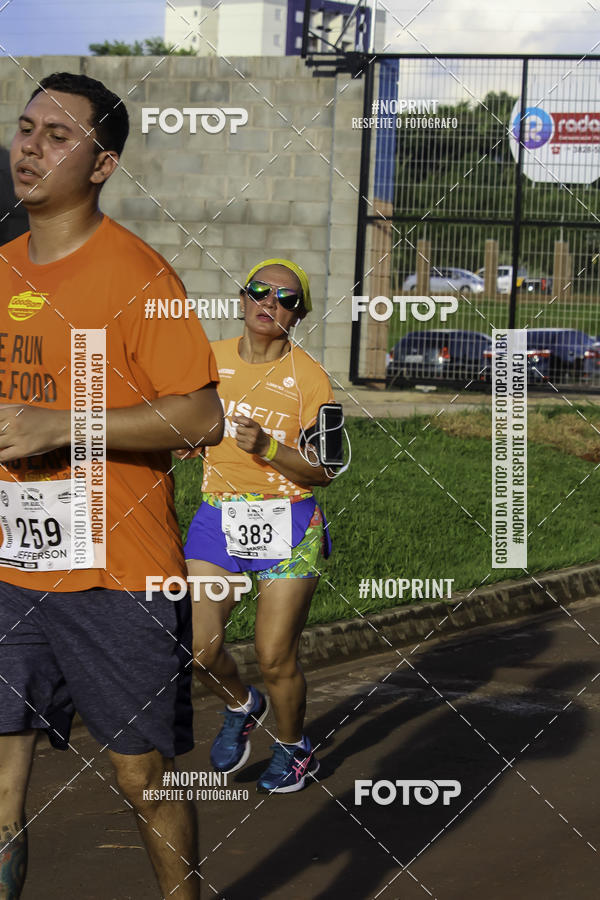 Buy your photos of the event1 Beer Run Expo guas on Fotop