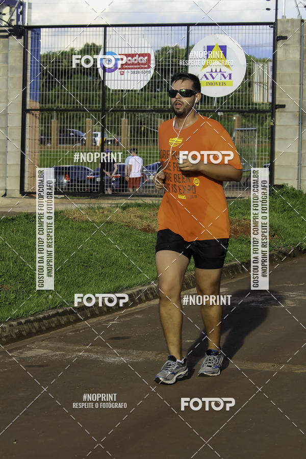 Buy your photos of the event1 Beer Run Expo guas on Fotop