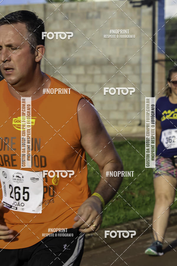 Buy your photos of the event1 Beer Run Expo guas on Fotop