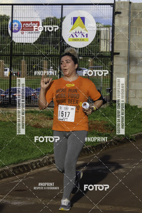 Buy your photos of the event1 Beer Run Expo guas on Fotop