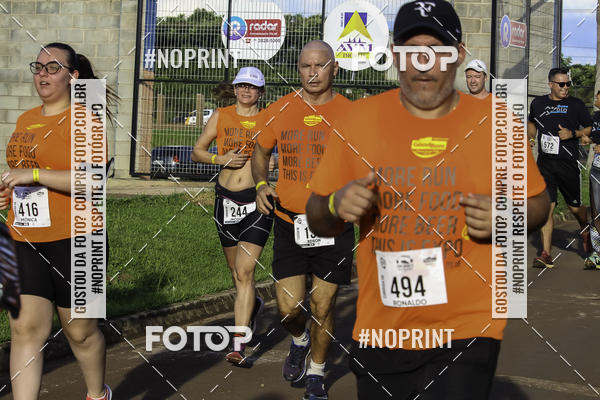 Buy your photos of the event1 Beer Run Expo guas on Fotop