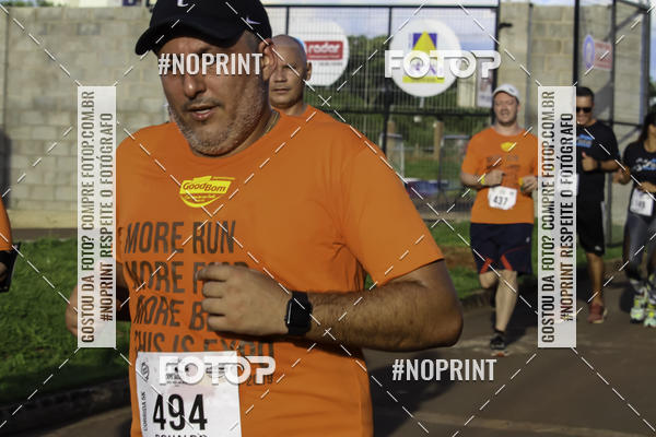 Buy your photos of the event1 Beer Run Expo guas on Fotop