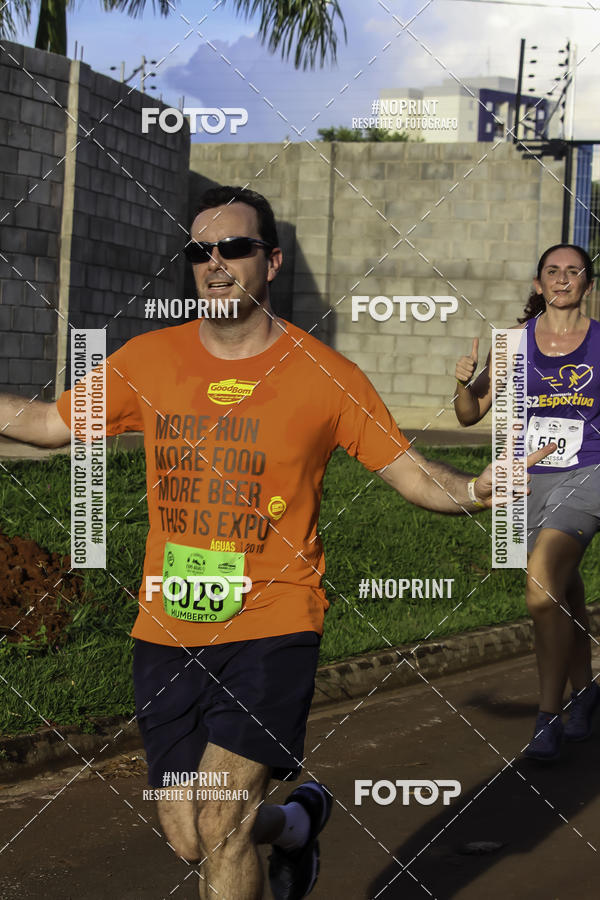 Buy your photos of the event1 Beer Run Expo guas on Fotop