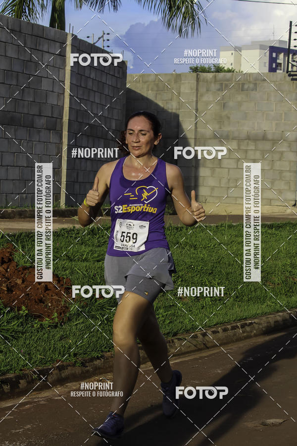 Buy your photos of the event1 Beer Run Expo guas on Fotop