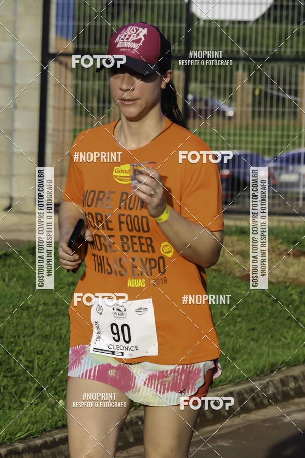 Buy your photos of the event1 Beer Run Expo guas on Fotop
