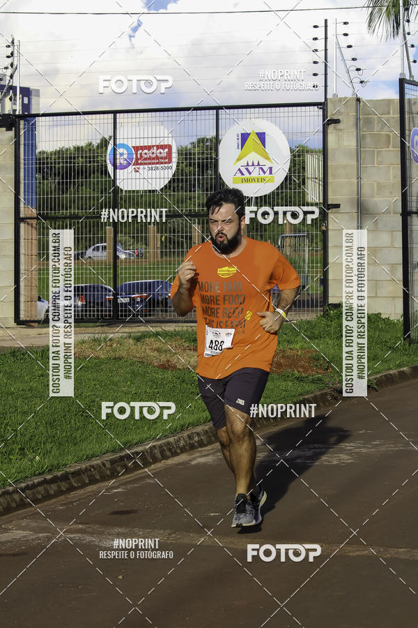 Buy your photos of the event1 Beer Run Expo guas on Fotop