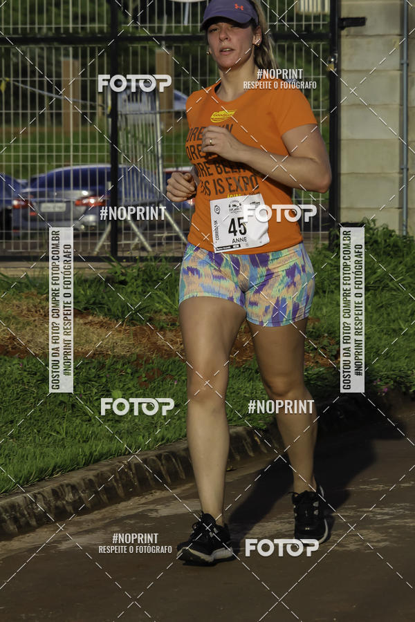 Buy your photos of the event1 Beer Run Expo guas on Fotop