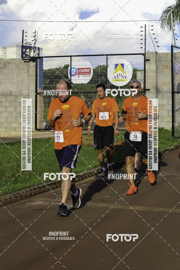 Buy your photos of the event1 Beer Run Expo guas on Fotop