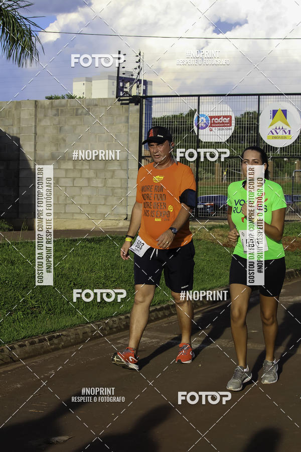 Buy your photos of the event1 Beer Run Expo guas on Fotop