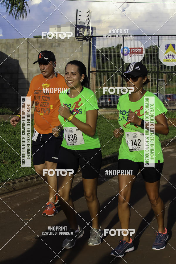 Buy your photos of the event1 Beer Run Expo guas on Fotop