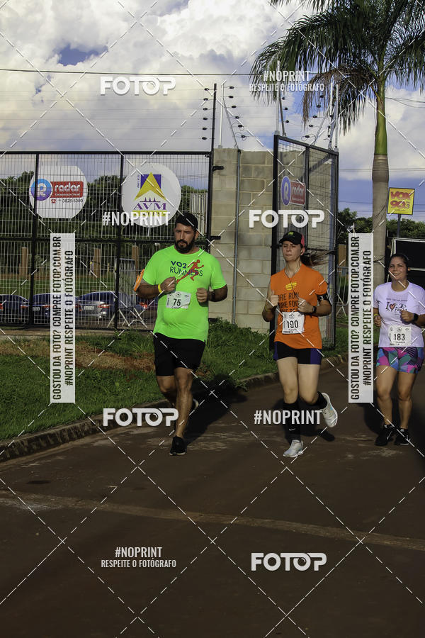 Buy your photos of the event1 Beer Run Expo guas on Fotop