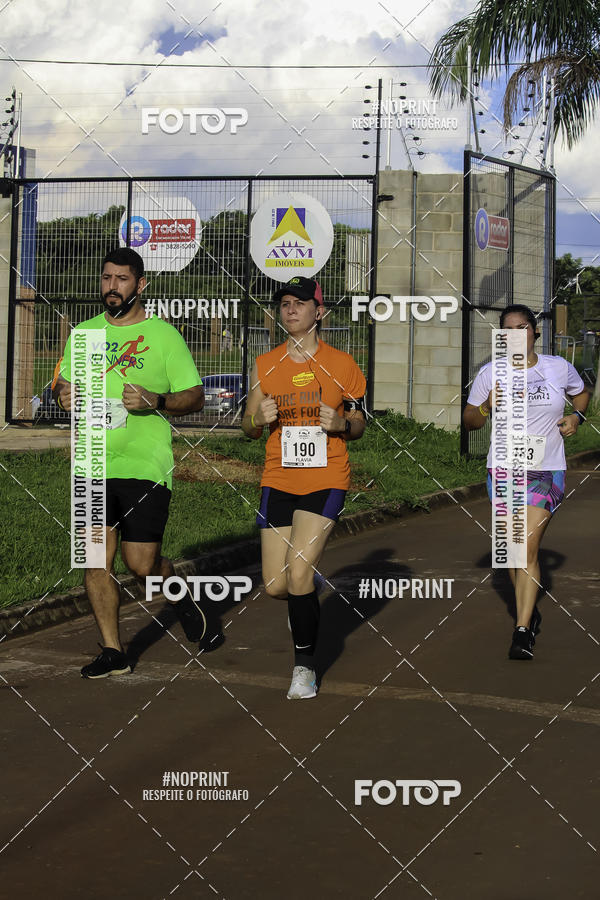 Buy your photos of the event1 Beer Run Expo guas on Fotop