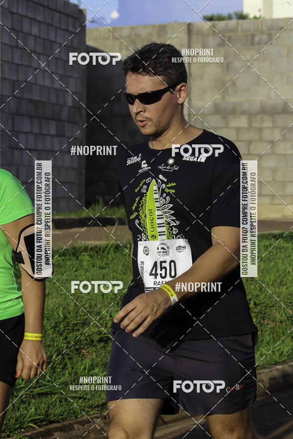 Buy your photos of the event1 Beer Run Expo guas on Fotop