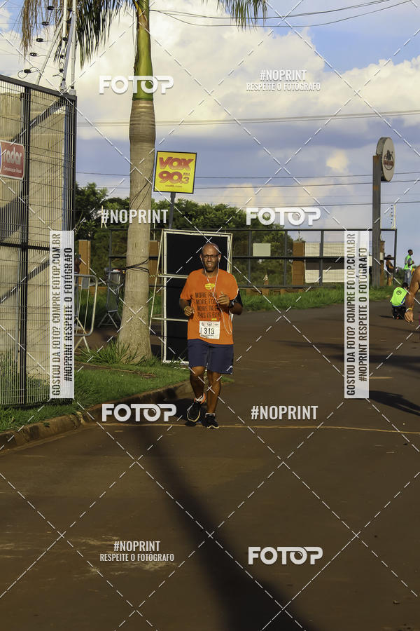 Buy your photos of the event1 Beer Run Expo guas on Fotop