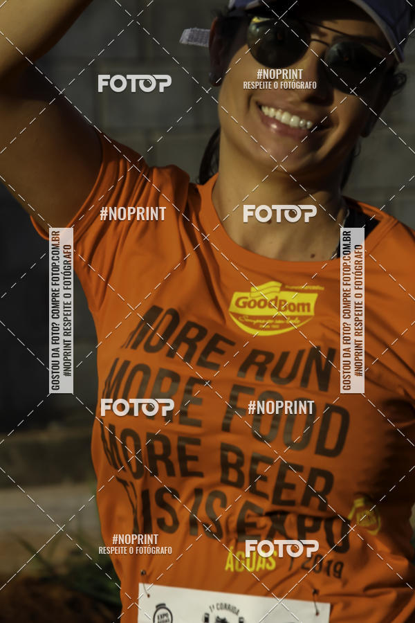 Buy your photos of the event1 Beer Run Expo guas on Fotop
