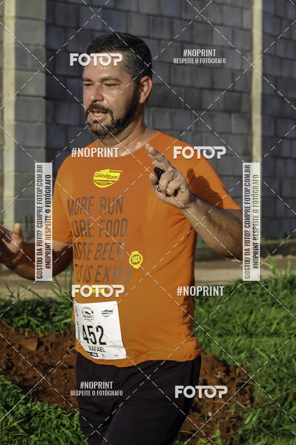 Buy your photos of the event1 Beer Run Expo guas on Fotop