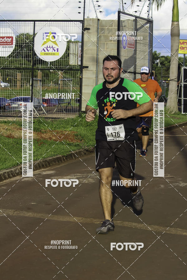 Buy your photos of the event1 Beer Run Expo guas on Fotop