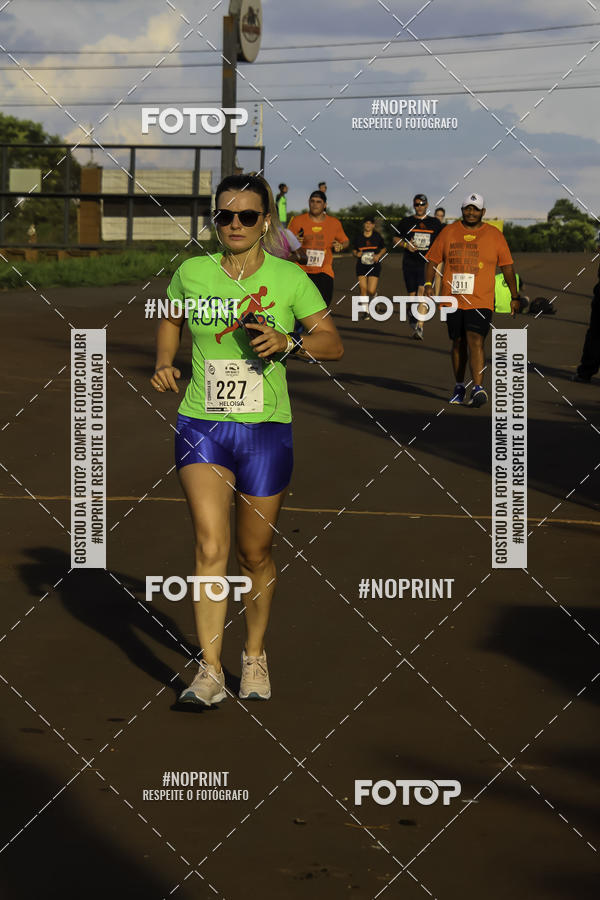 Buy your photos of the event1 Beer Run Expo guas on Fotop