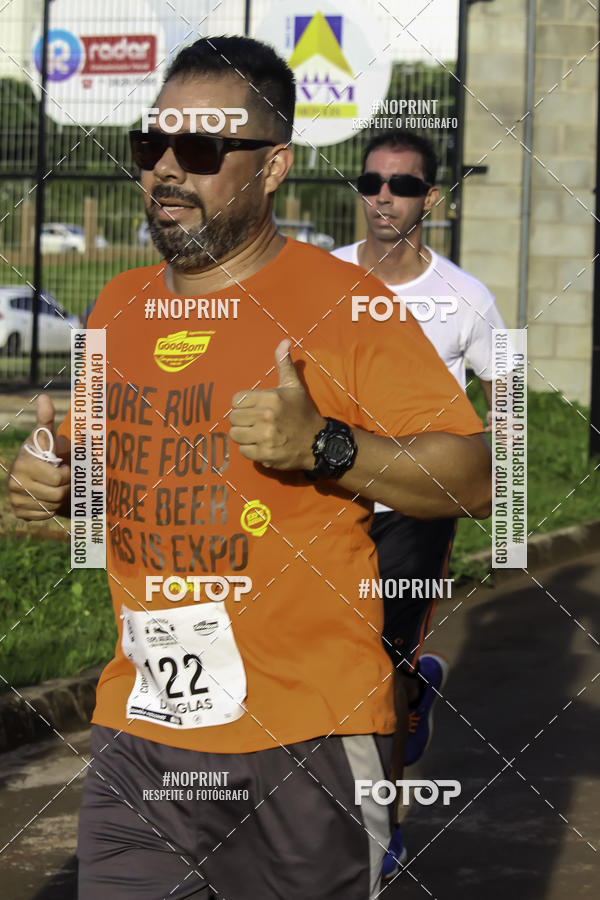 Buy your photos of the event1 Beer Run Expo guas on Fotop