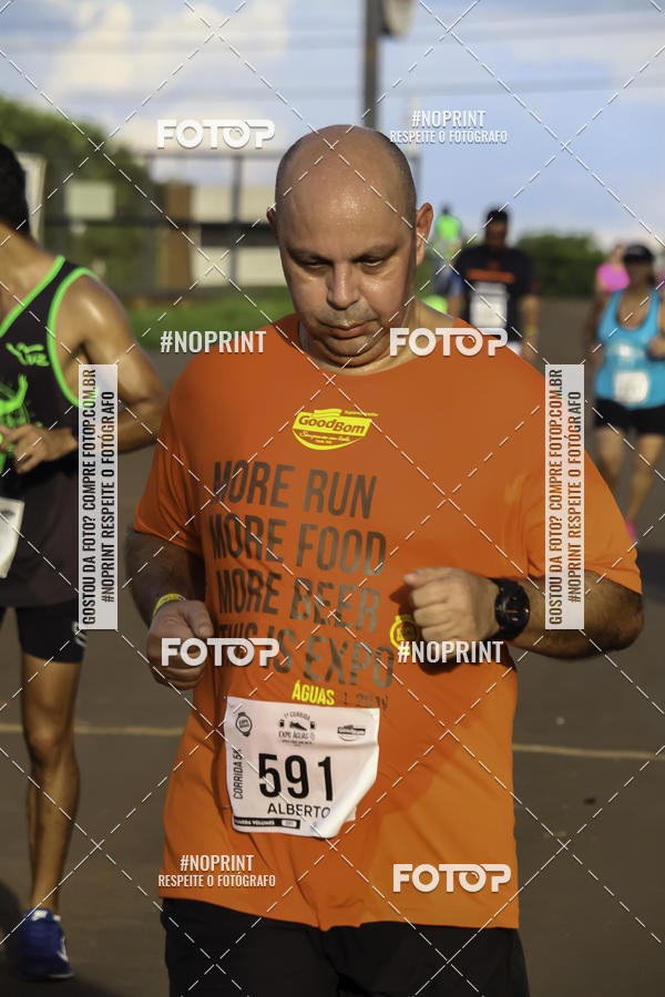 Buy your photos of the event1 Beer Run Expo guas on Fotop