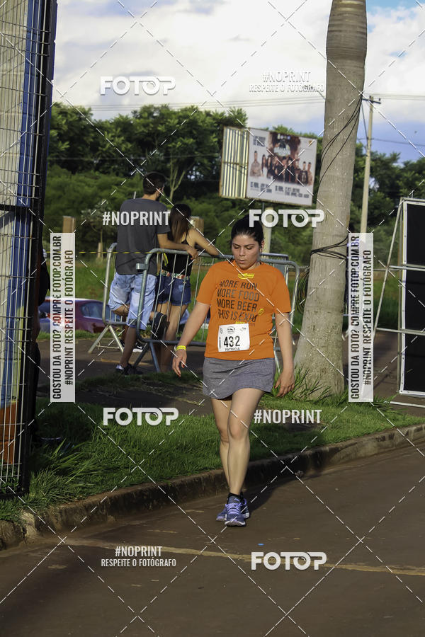 Buy your photos of the event1 Beer Run Expo guas on Fotop