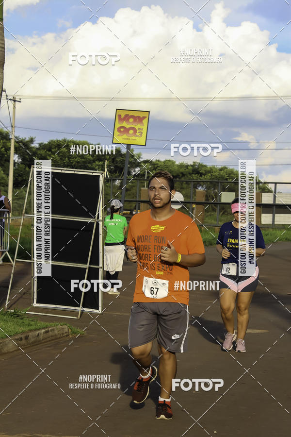 Buy your photos of the event1 Beer Run Expo guas on Fotop