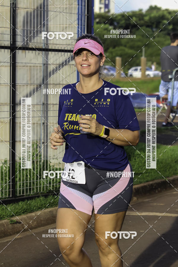 Buy your photos of the event1 Beer Run Expo guas on Fotop