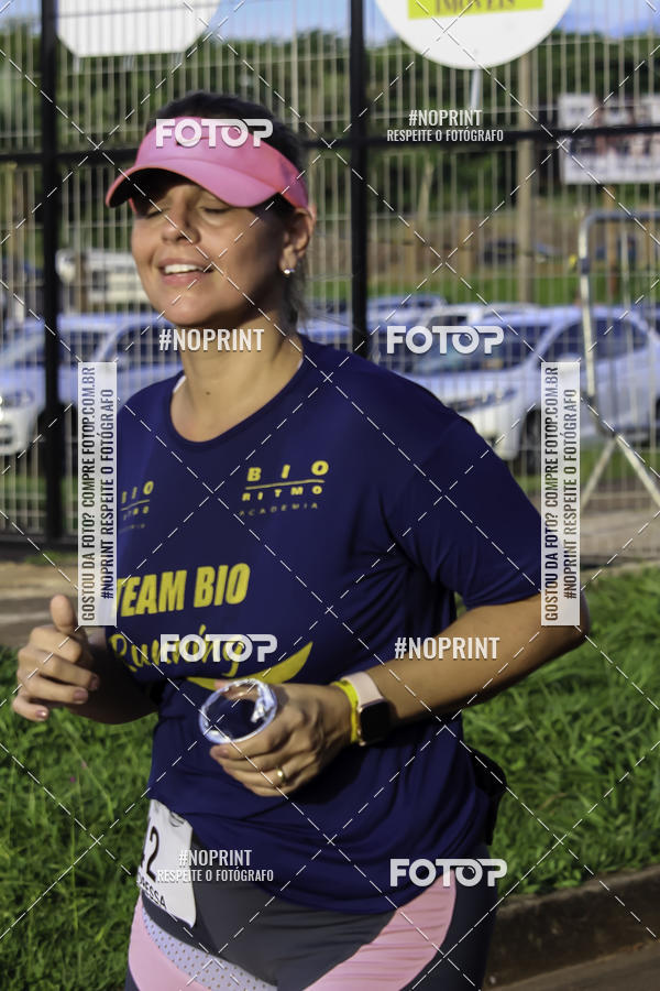 Buy your photos of the event1 Beer Run Expo guas on Fotop