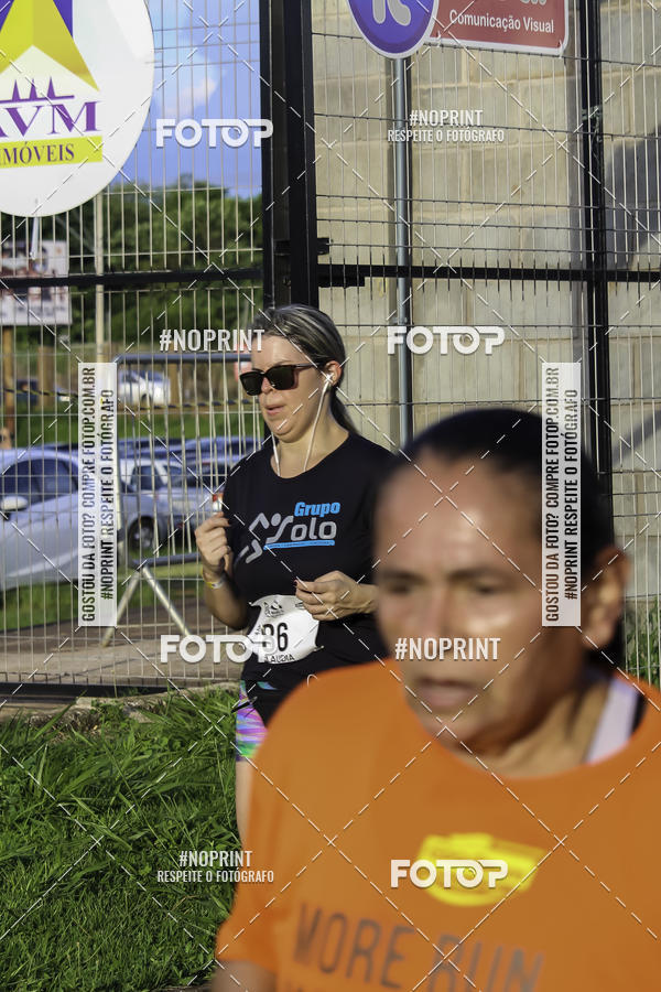 Buy your photos of the event1 Beer Run Expo guas on Fotop