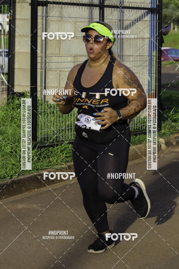 Buy your photos of the event1 Beer Run Expo guas on Fotop