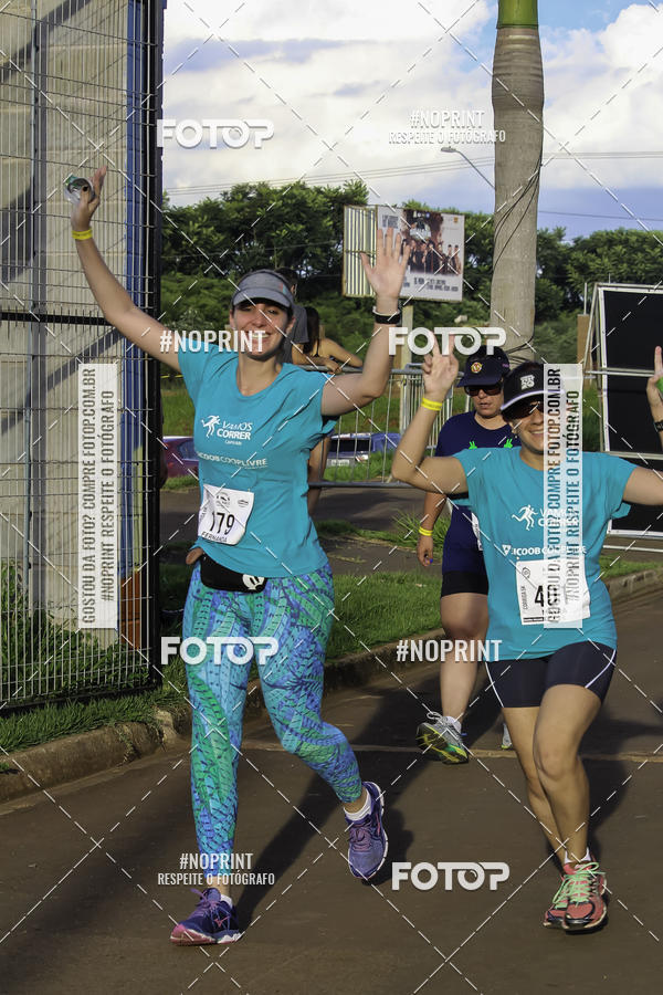 Buy your photos of the event1 Beer Run Expo guas on Fotop