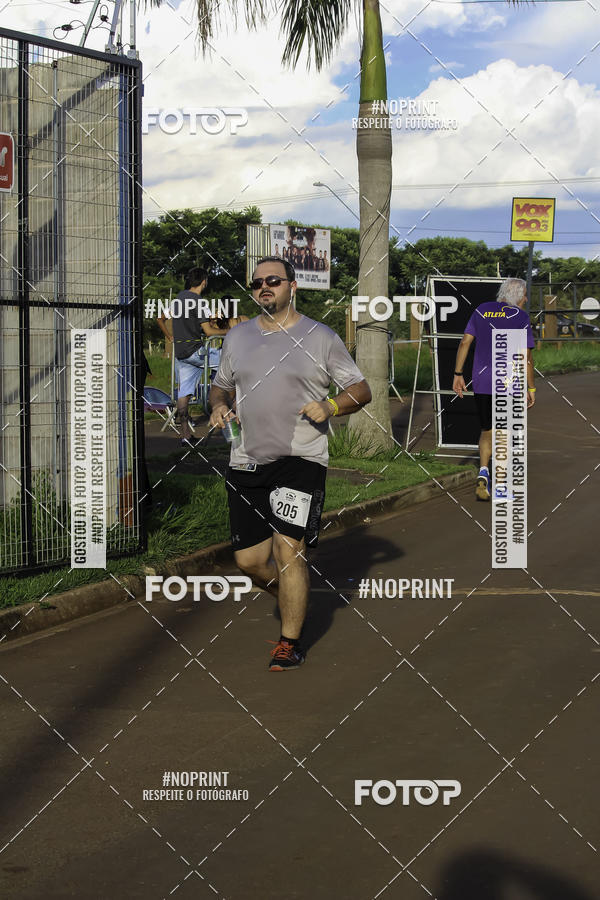 Buy your photos of the event1 Beer Run Expo guas on Fotop