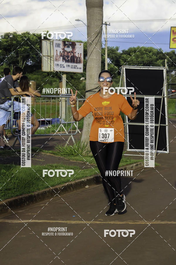 Buy your photos of the event1 Beer Run Expo guas on Fotop