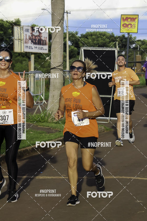 Buy your photos of the event1 Beer Run Expo guas on Fotop
