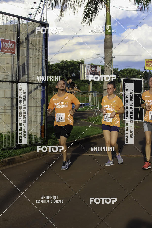 Buy your photos of the event1 Beer Run Expo guas on Fotop