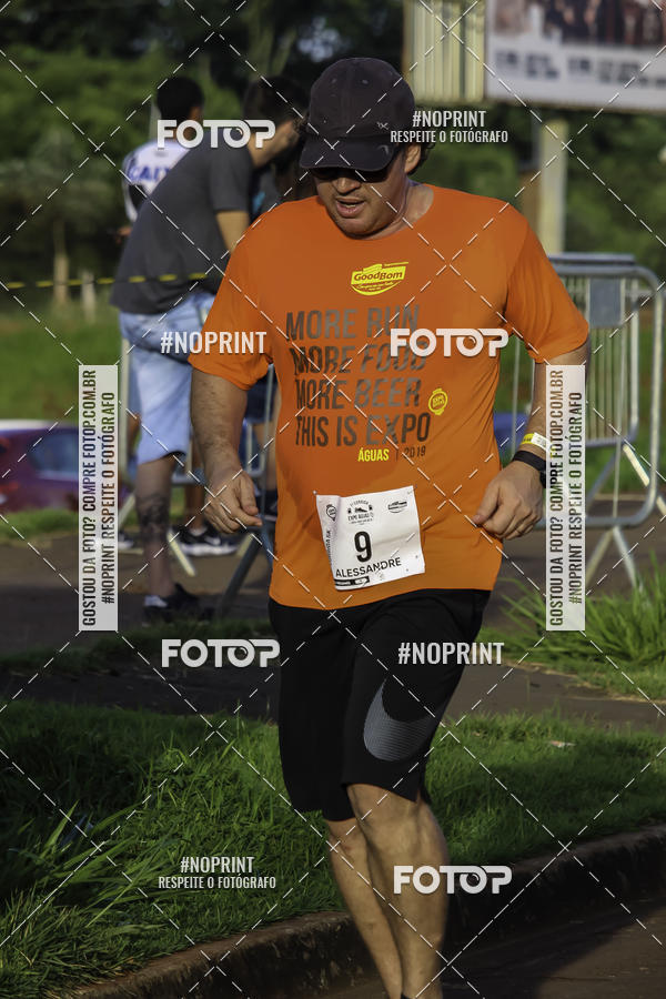 Buy your photos of the event1 Beer Run Expo guas on Fotop