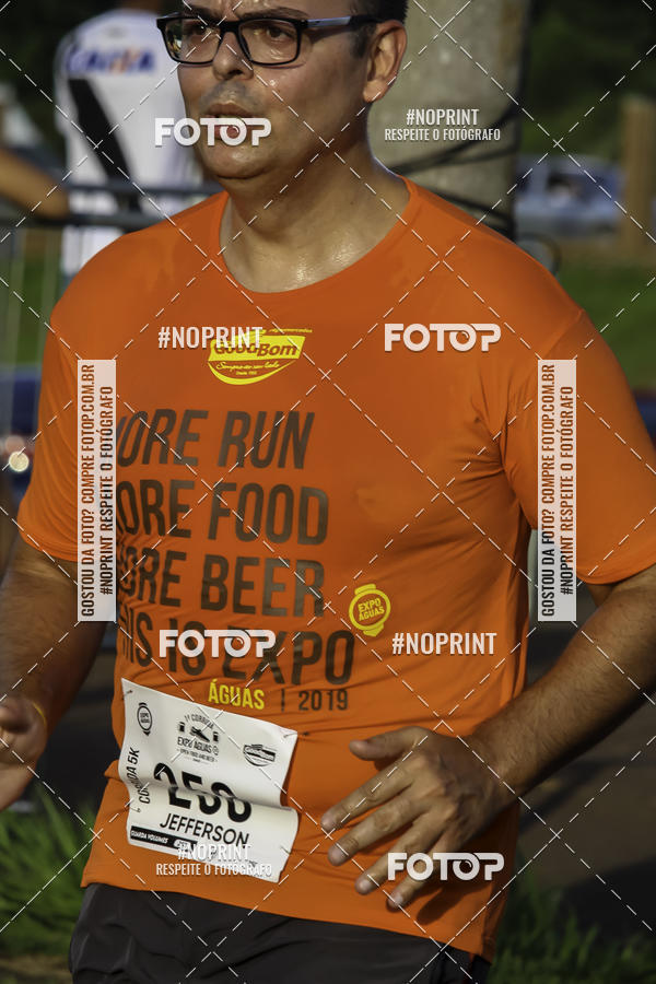 Buy your photos of the event1 Beer Run Expo guas on Fotop